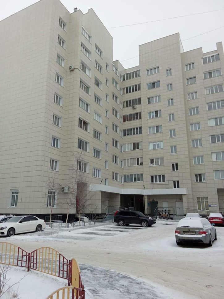 3-комн квартира Генерала Иванова улица, д.5