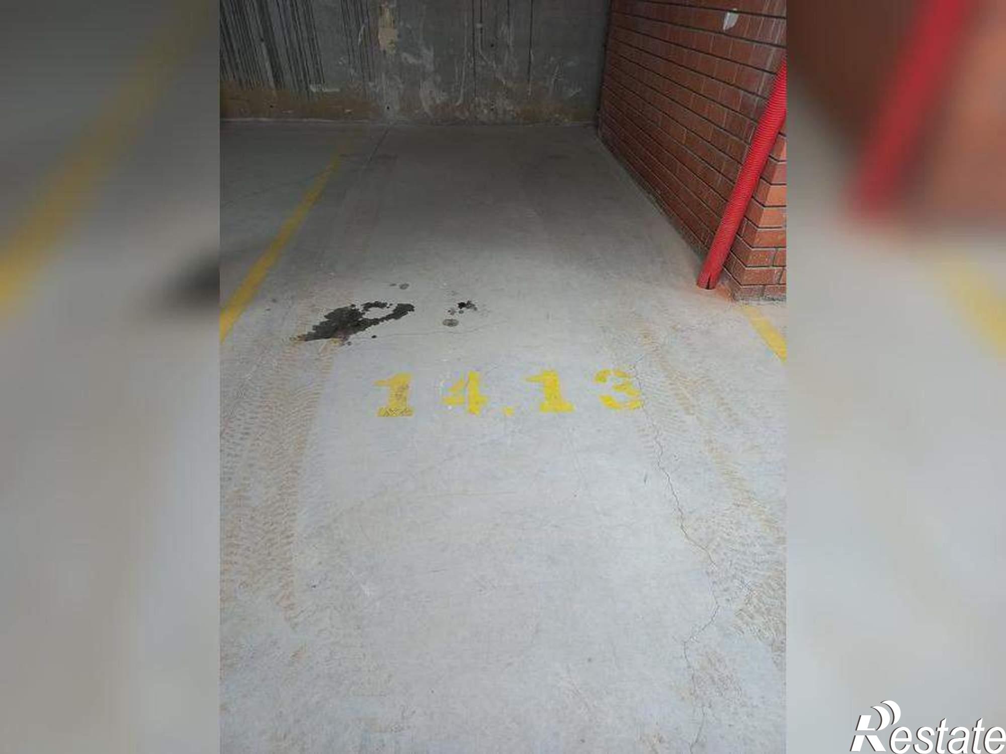 Купить гараж, место в паркинге за 259 316 рублей на Мелик-Карамова улица